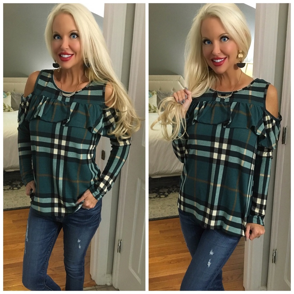 LAST 1! 💕On Trend Ruffled Plaid Tunic! - Picture 1 of 3